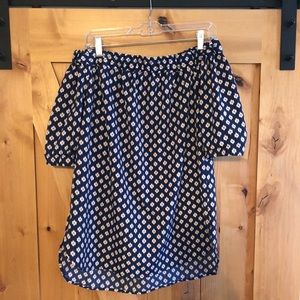 Michael Kors off-the-shoulder navy floral shirt 🌺